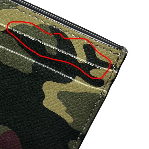 Burberry Camo Cardholder - Picture 10 of 12